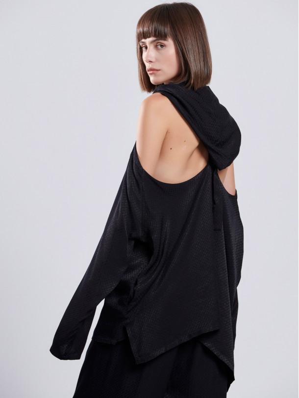 Hoodie black with open back NATHALIE | Libelloula women fashion and accessories